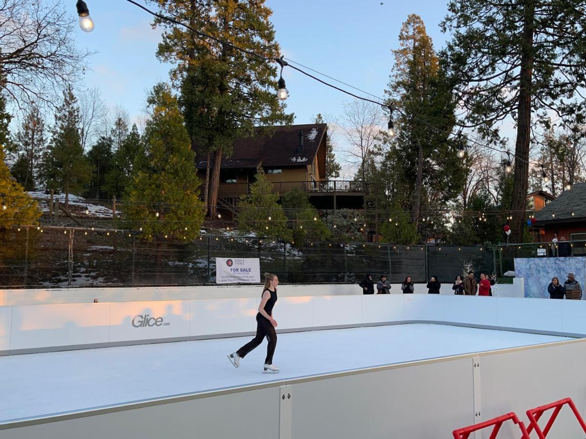 The Pines Resort & Conference Center Bass Lake Esterno foto