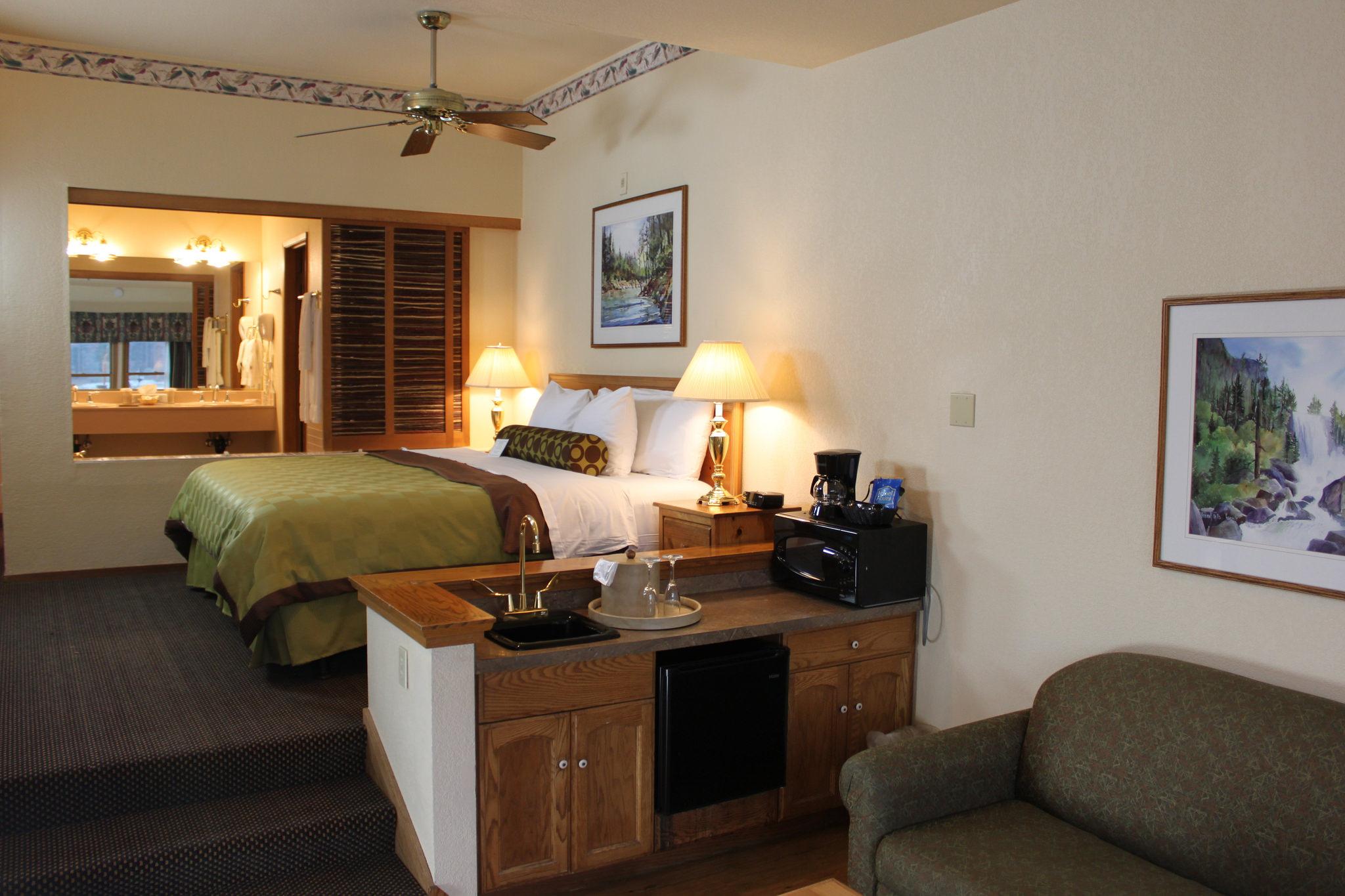 The Pines Resort & Conference Center Bass Lake Esterno foto