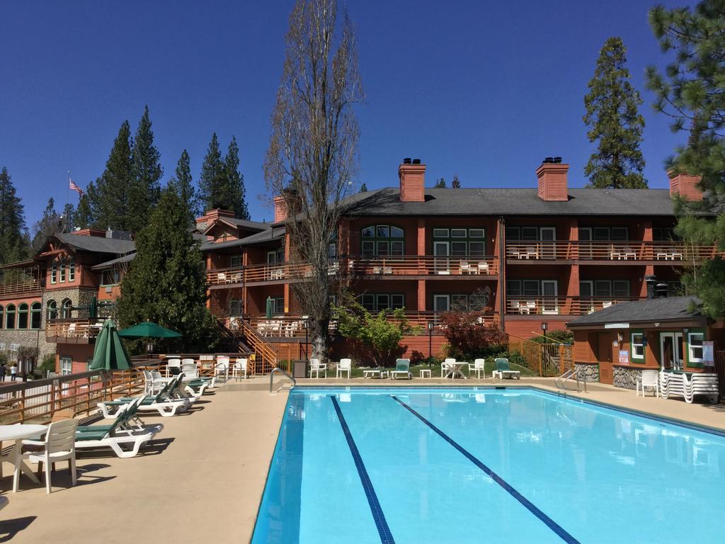 The Pines Resort & Conference Center Bass Lake Esterno foto