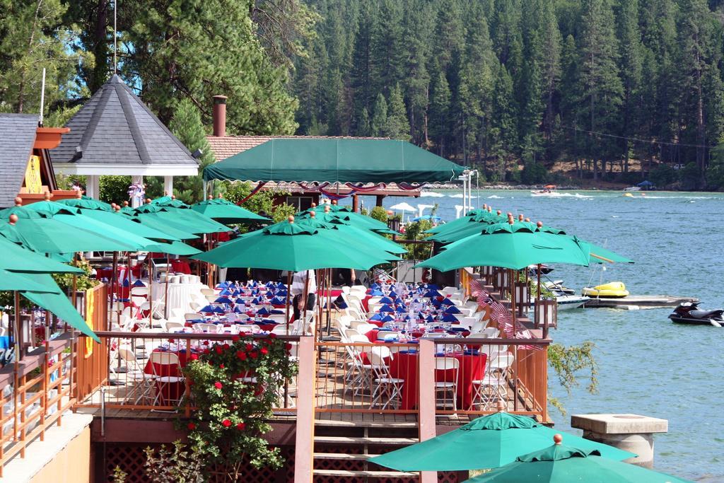The Pines Resort & Conference Center Bass Lake Esterno foto