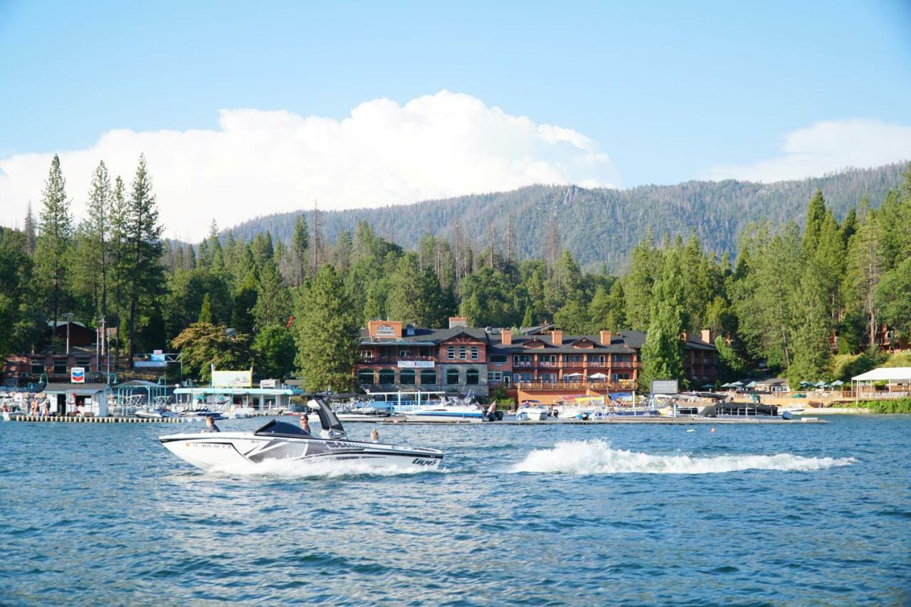 The Pines Resort & Conference Center Bass Lake Esterno foto